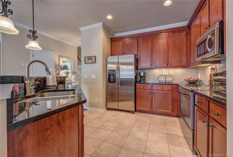 432 River Park Rd #65, Belmont, NC 28012