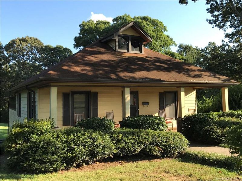 312 E Chestnut St, Stanley, NC 28164