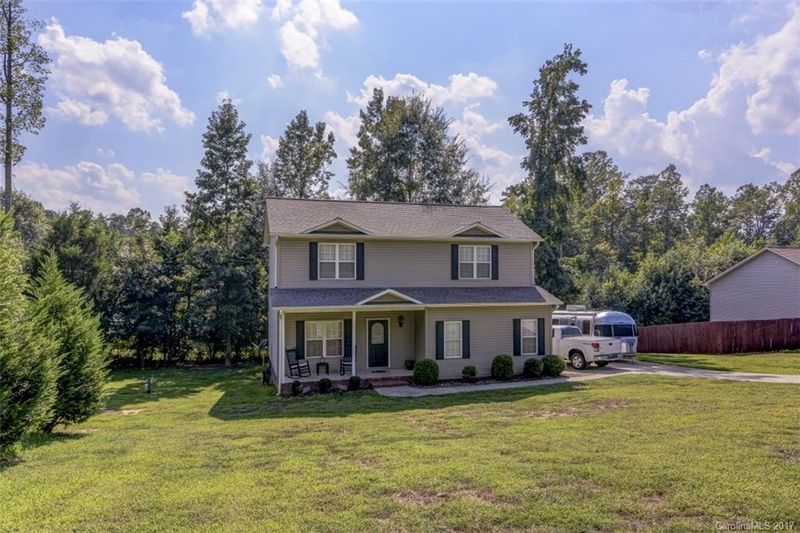 111 Scotch Irish Ln, Troutman, NC 28166