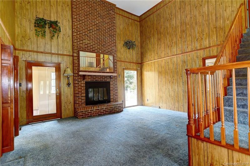 1206 Hawthorne Rd, Lancaster, SC 29720