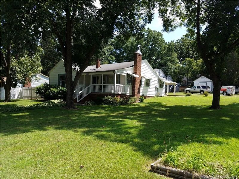 1110 Grove St, Kannapolis, NC 28083