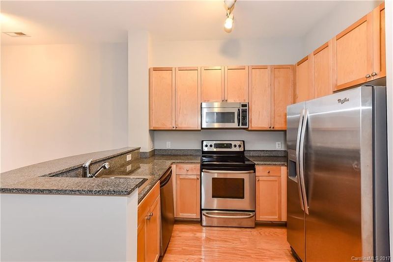 115 E Park Ave #103, Charlotte, NC 28203