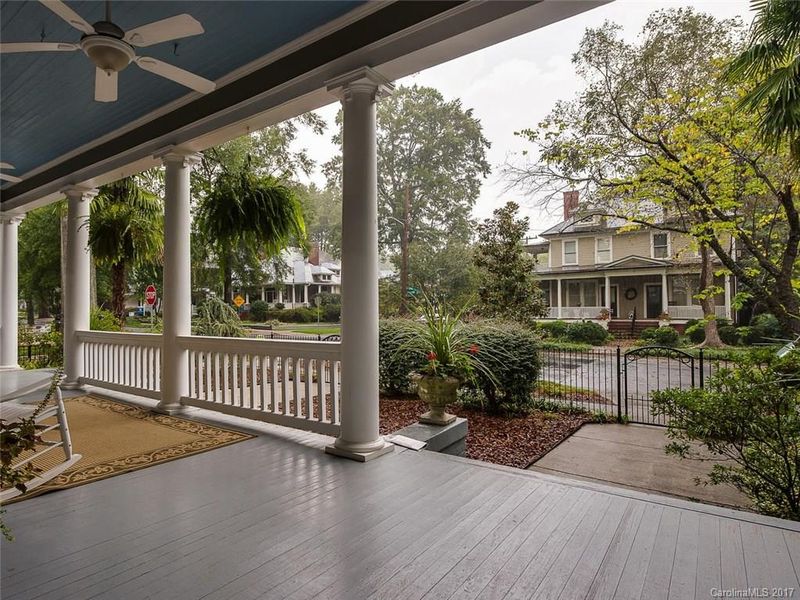 500 E Kingston Ave, Charlotte, NC 28203