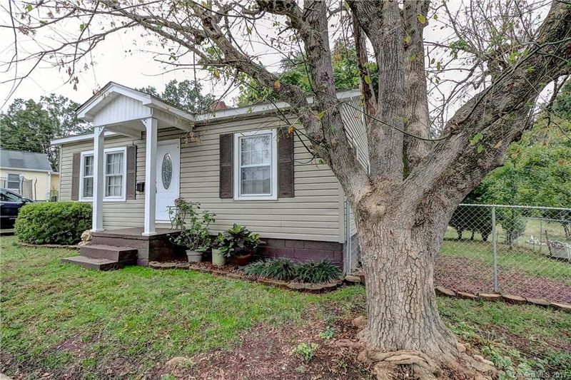 110 Ray St, Cherryville, NC 28021