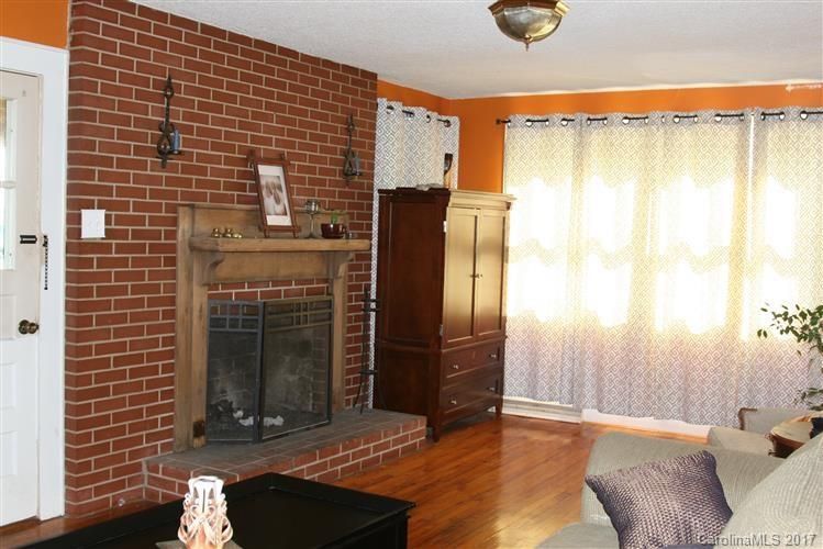 2888 Old Mountain Rd, Stony Point, NC 28678