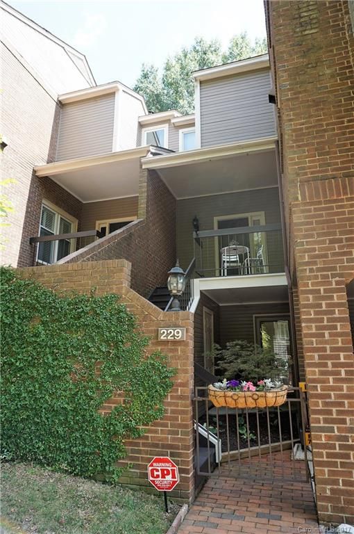 229 S Clarkson St, Charlotte, NC 28202