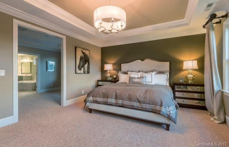1601 Maple Oak Dr, Charlotte, NC 28270