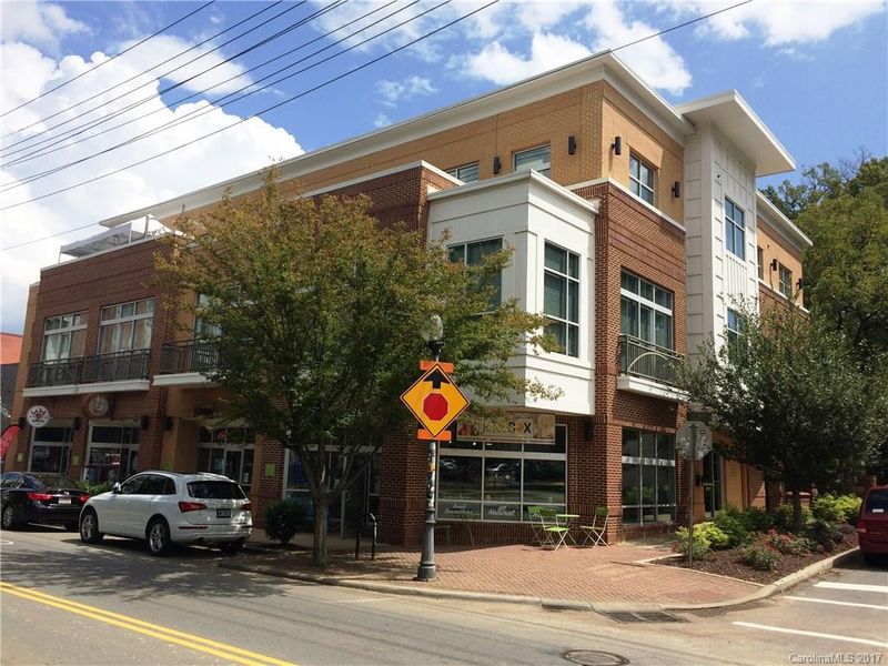 511 34th St E #204, Charlotte, NC 28205