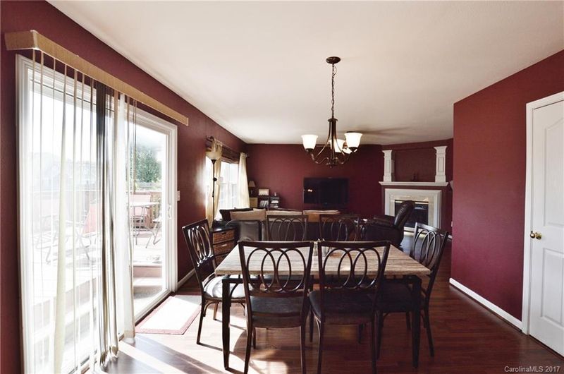 11708 Winter Pine Ln, Charlotte, NC 28269