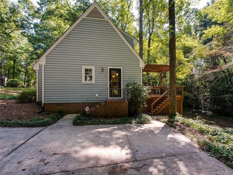 6101 Kingstree Dr, Charlotte, NC 28210