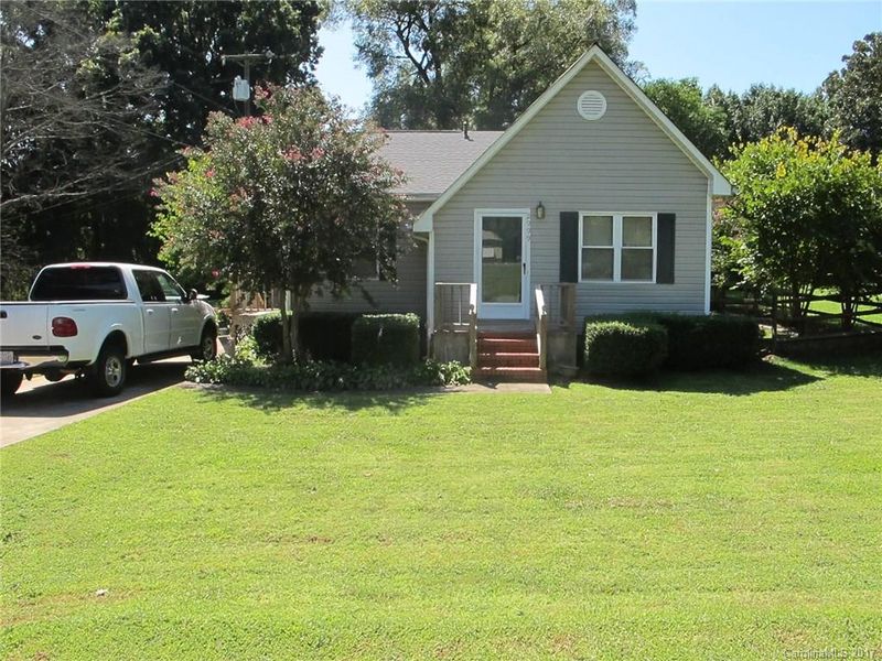 2999 Millstone Dr, Gastonia, NC 28054