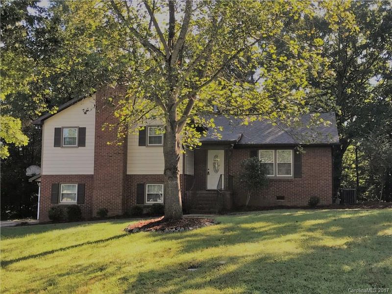 531 Fallwood Dr, Concord, NC 28025
