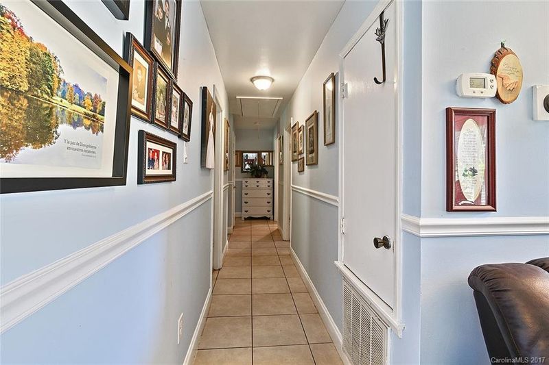 7101 Riding Trail Rd #1, Charlotte, NC 28212