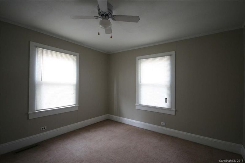 506 E 13th St, Kannapolis, NC 28083