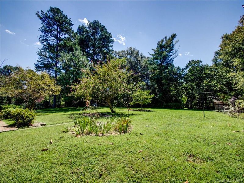 709 Home Trl, Gastonia, NC 28052