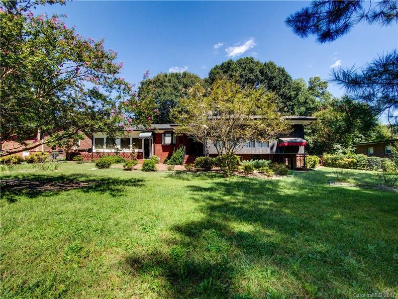 709 Home Trl, Gastonia, NC 28052