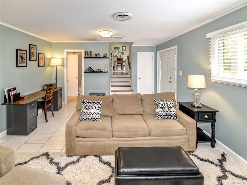 3015 Arundel Dr, Charlotte, NC 28209