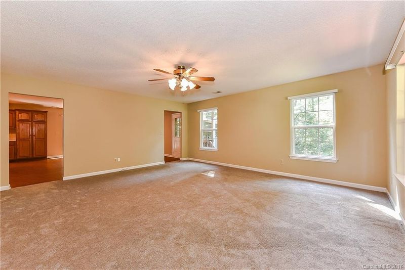 120 Red Maple Dr NW, Concord, NC 28027