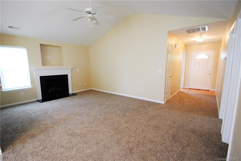 9341 Dewey Dr, Charlotte, NC 28214