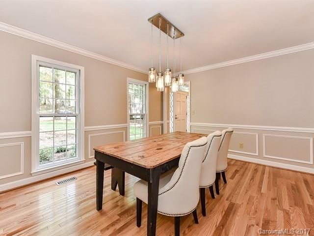 6931 Huntfield Dr, Charlotte, NC 28270