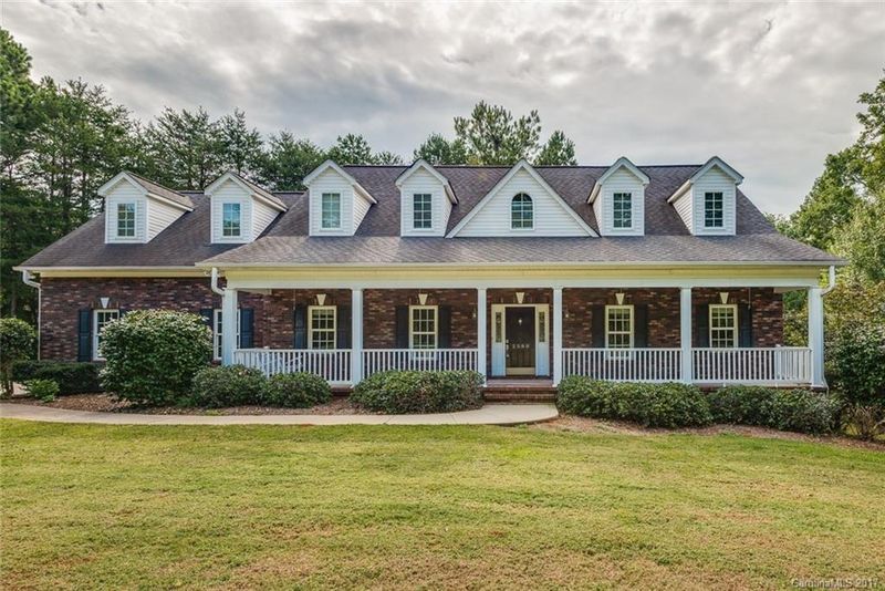 2580 Cherry Ln, Denver, NC 28037