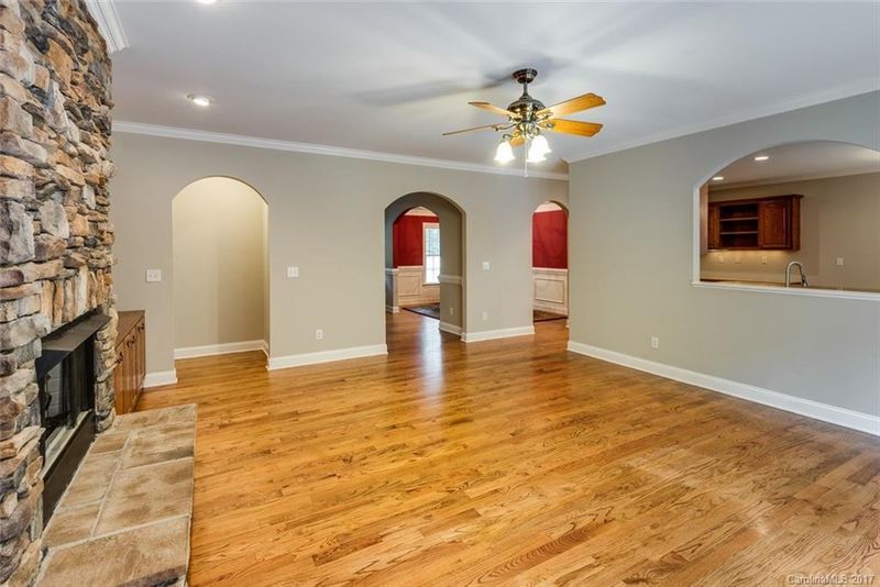 2580 Cherry Ln, Denver, NC 28037