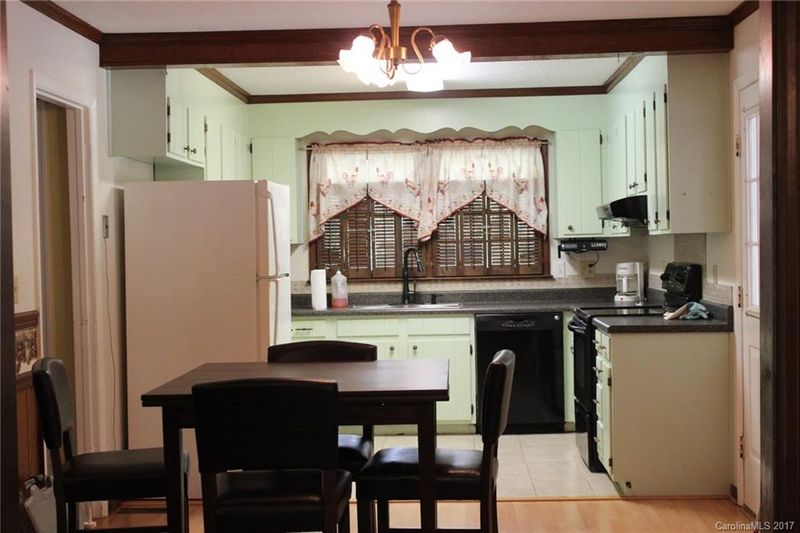 1733 Sam Wilson Rd, Charlotte, NC 28214