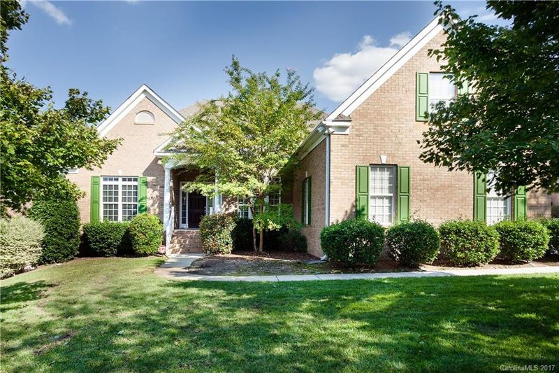 10417 Spring Tree Ln, Huntersville, NC 28078