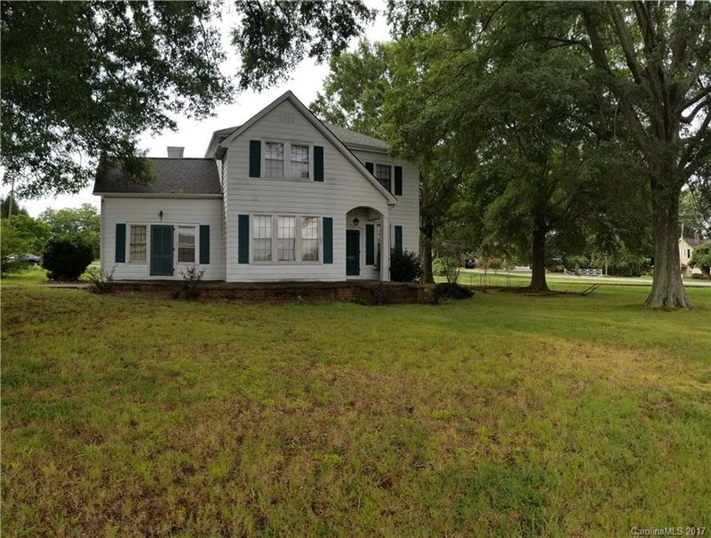 102 Mclurd Dr, Stanley, NC 28164