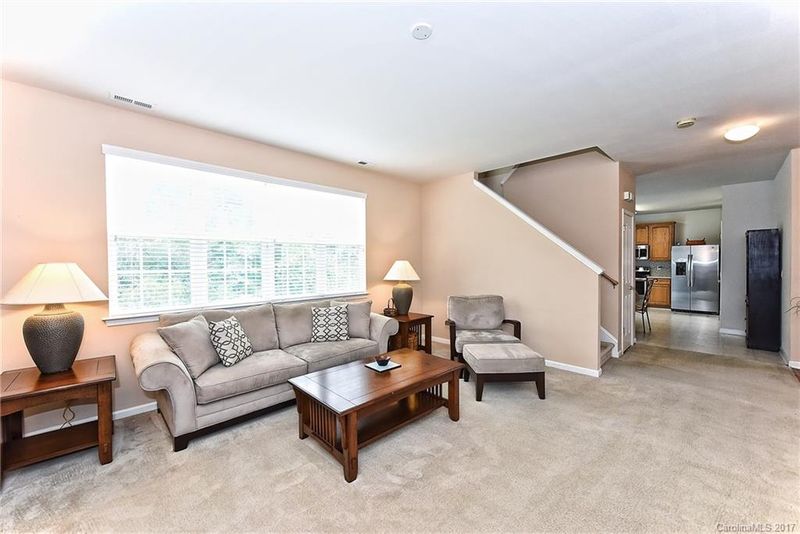 16117 Falling Meadows Ln, Charlotte, NC 28273