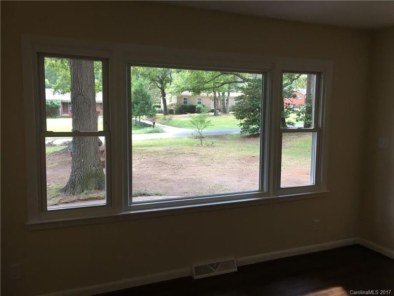 717 Allister Dr, Charlotte, NC 28227