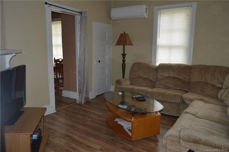 487 Lincoln St, Cramerton, NC 28032