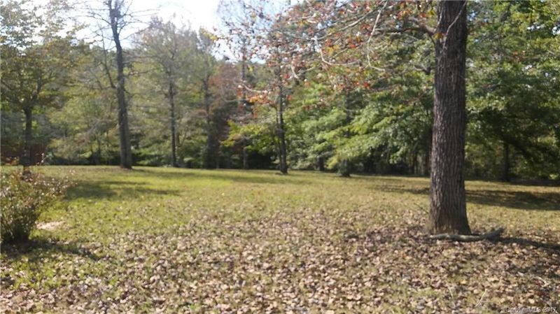 1307 Mollys Backbone Rd, Catawba, NC 28673