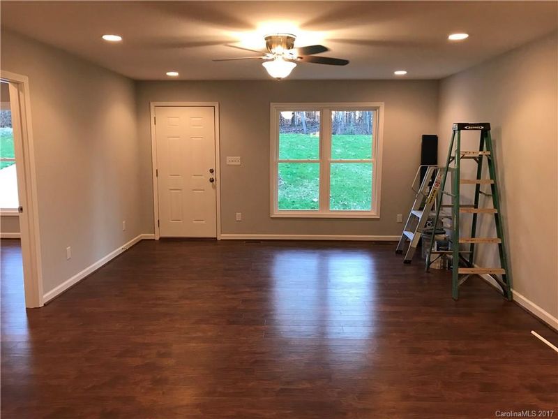 2942 Loop Rd, Lincolnton, NC 28092