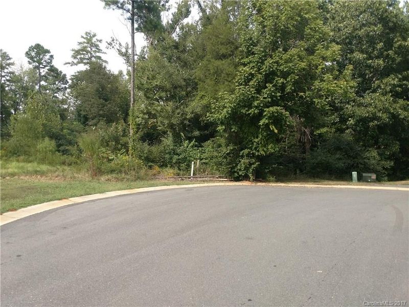 1929 Marlin Dr #8, Clover, SC 29710