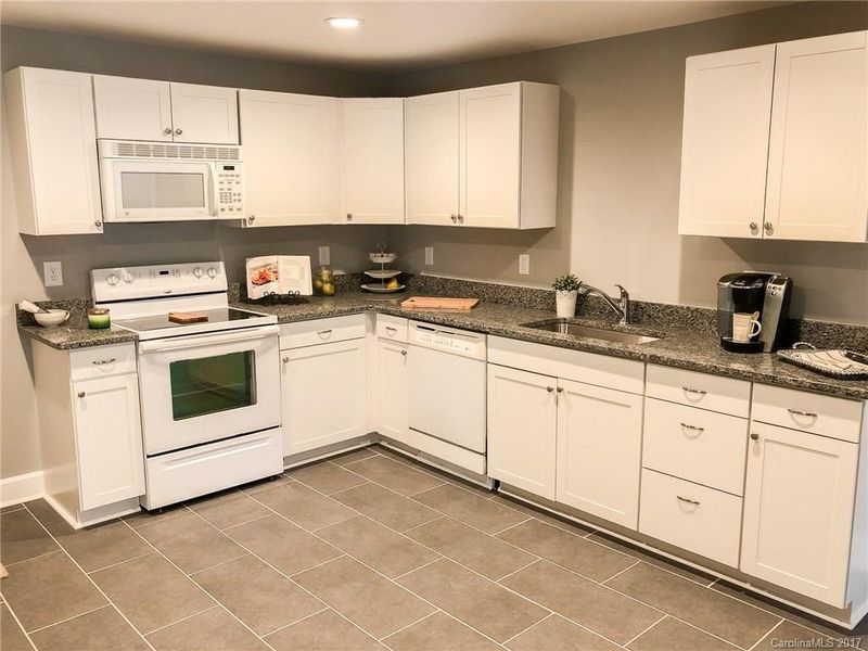 112 Waco Ave, Kannapolis, NC 28083