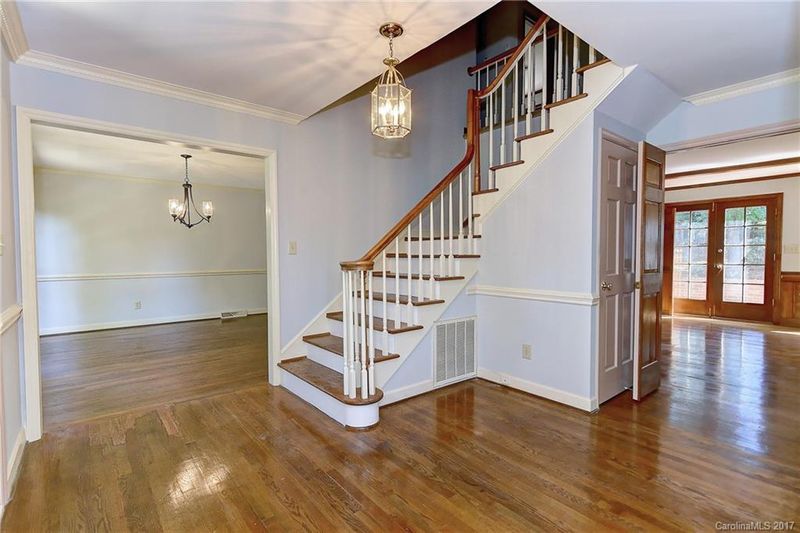 7915 Sunnyvale Ln, Charlotte, NC 28210