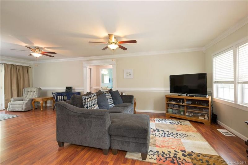 1010 Allendale Cir, Rock Hill, SC 29732
