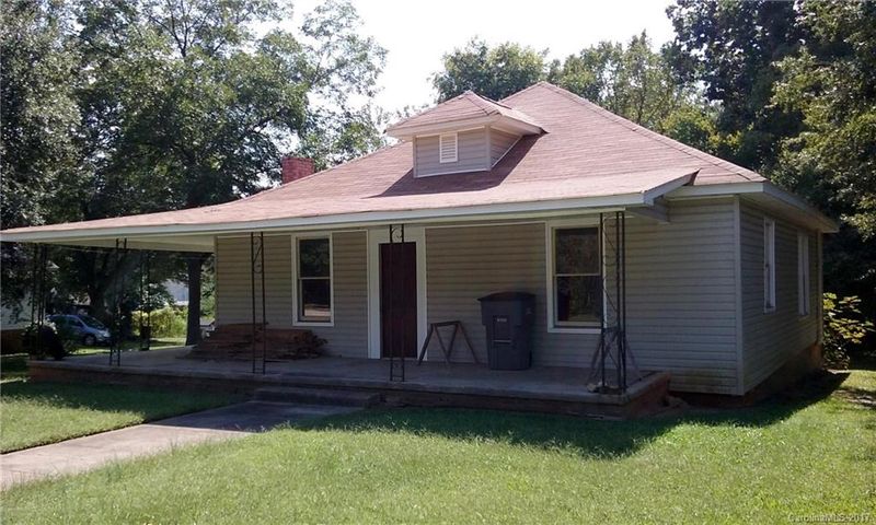 209 W 16th St, Kannapolis, NC 28081