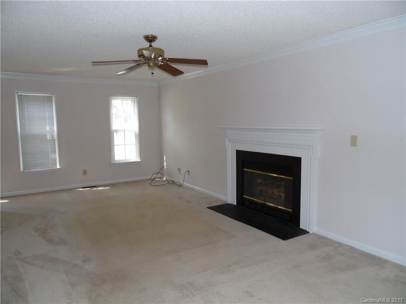 9426 Harris Glen Dr, Charlotte, NC 28269