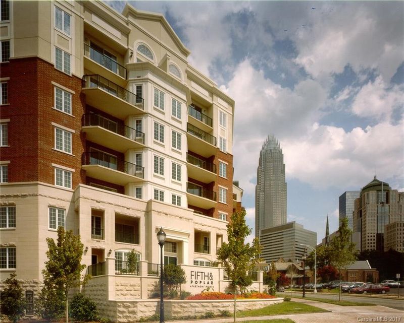 300 W 5th St #346, Charlotte, NC 28202