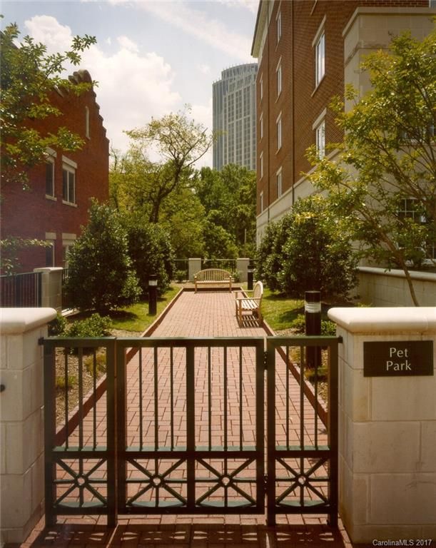 300 W 5th St #346, Charlotte, NC 28202
