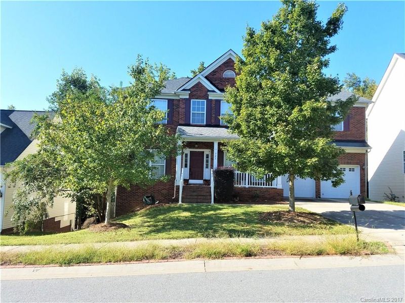 723 Larimer Ln, Charlotte, NC 28262
