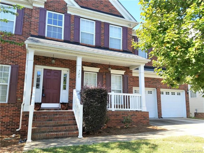 723 Larimer Ln, Charlotte, NC 28262