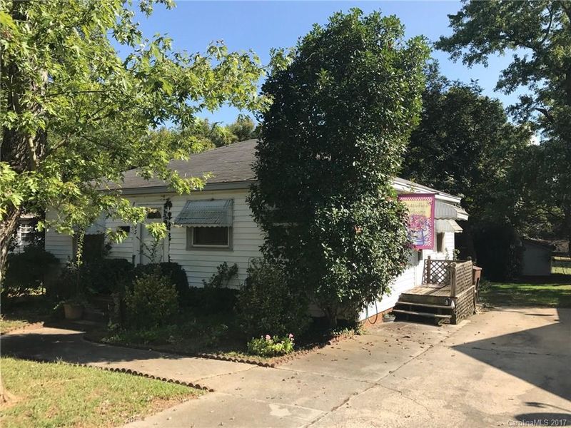 203 W 19th St, Kannapolis, NC 28081