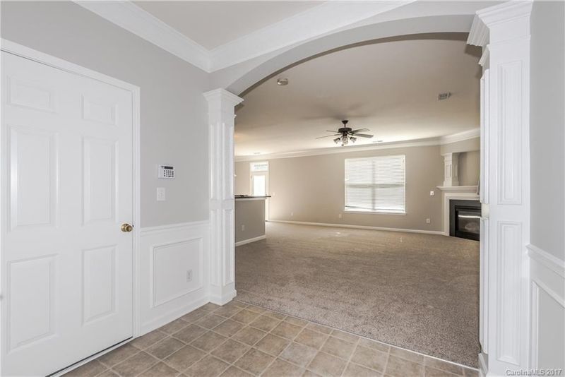 7934 Mossycup Dr, Charlotte, NC 28215