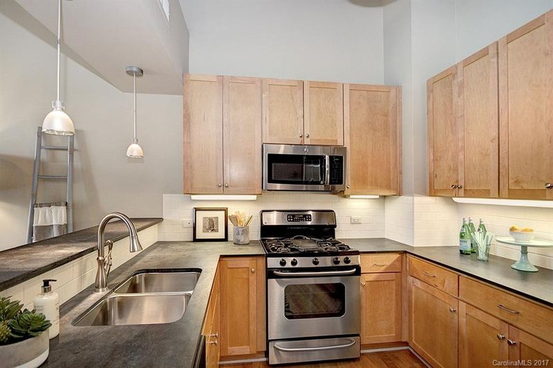 3920 Sharon Rd #206, Charlotte, NC 28211
