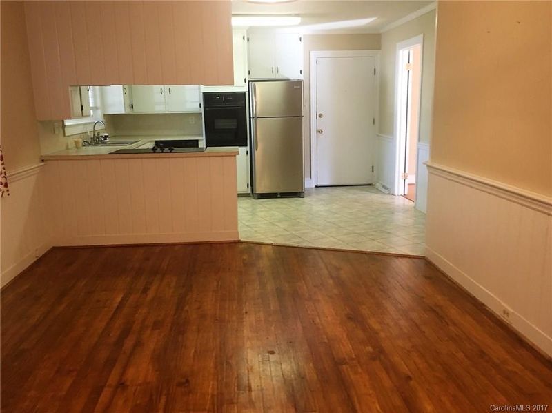 620 Glendale Dr, Statesville, NC 28677