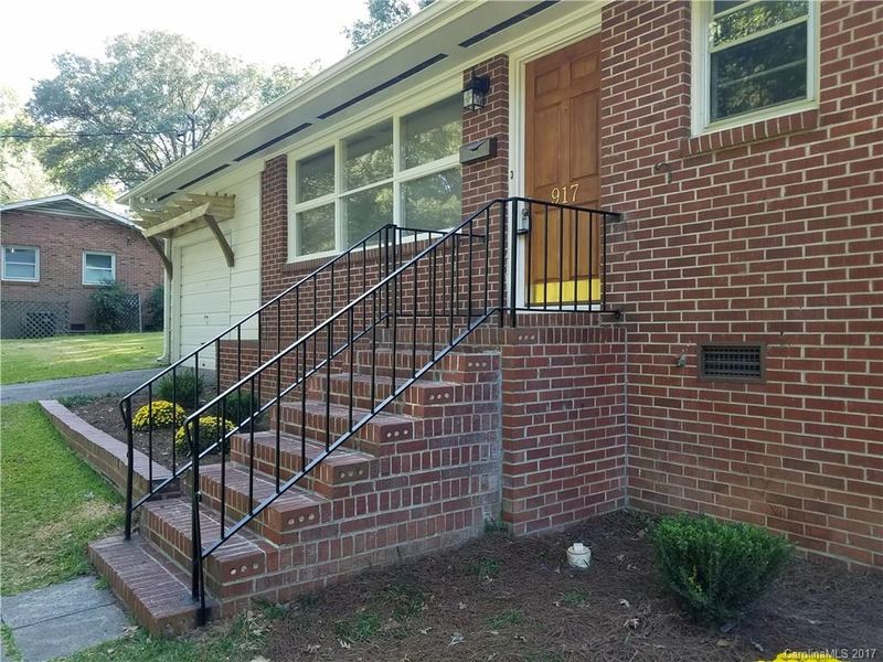 917 Tanglewood Dr #8, Gastonia, NC 28054