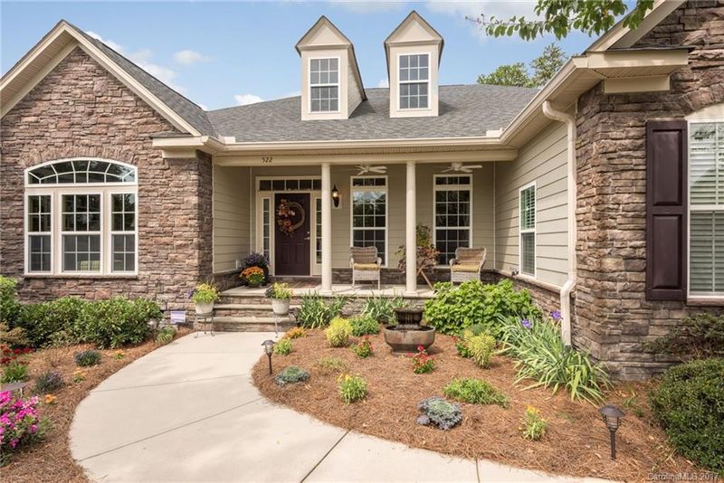 522 Placid Ct, Tega Cay, SC 29708